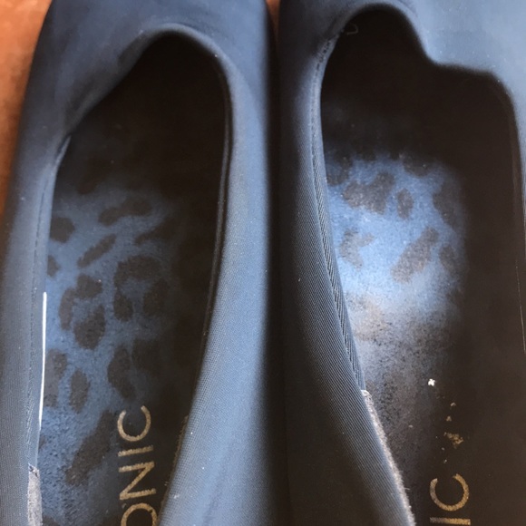 Vionic navy textile flats shoes size 7.5 - Picture 4 of 15